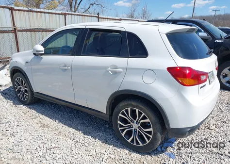2016 Mitsubishi Outlander Sport 2.4 Es z USA, uszkodzony, nr VIN JA4AP3AW7GZ041584
